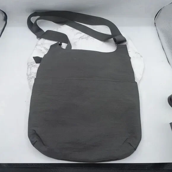 BAGGALLINI Charcoal Grey Big Zipper Crossbody Bag - Picture 4 of 7